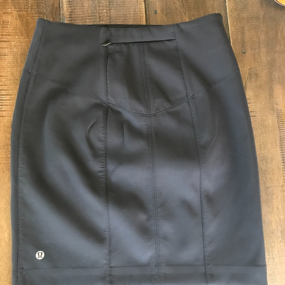 Lululemon city skirt